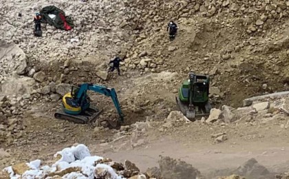 "Майқайың-алтын" кенішіндегі апат: Жоғалғандардың туыстары апат орнына көріпкелді шақырды