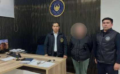 Алаяқтар қайтыс болған баланың еміне ақша жинаған