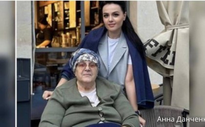 “Анам жүре алмайды": Анна Данченко жер сілкінісі кезінде үйінен шыға алмағанын айтты