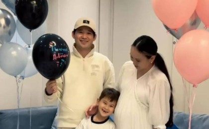 Cерік Ибрагимов келіншегі мен ұлын перзентханадан шығарып алды (видео)