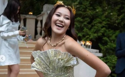 Отандық блогер туған күніне 21 миллион теңгенің көйлегін тіктіргені рас па