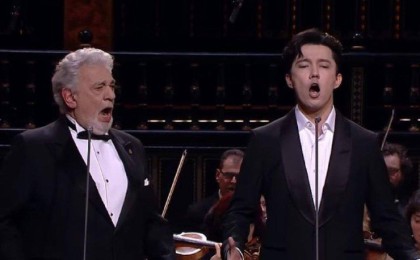 «Теңдессіз шедевр»: Димаш әлемге әйгілі Пласидо Домингомен ән шырқады (видео)