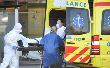 Нидерландыда ауруханада төсек жетіспей, COVID-19 пациенттерін Германияға жеткізілуде