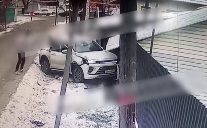 Алматы облысында 9-сынып оқушысы 14 жастағы қызды көлікпен қағып кетті