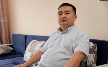 Адвокат: Серікжан Біләштің үстінен қозғалған екі қылмыстық істің бірі қысқарды