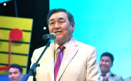 «Вице-министрдің әйелін шапалақпен тартып жіберген»: Ескендір Хасанғалиевтың ұлы әкесі туралы