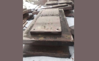 Яссауи хикеметтері жазылған тастар далада шашылып жатыр: Түкістанға керексіз болғаны ма?