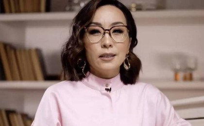 Дина Төлепберген "Астарлы ақиқатты" жүргізуді тоқтатқанын мәлімдеді