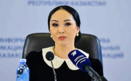 “Өзі де шошаңдамай жүруі керек” - қыздарға ақыл айтқан әнші қызу талқыға түсті