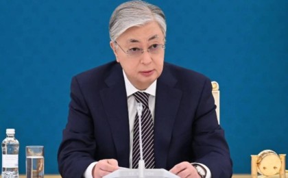 Елорда атауы ресми түрде өзгертілді: Тоқаев Конституцияға өзгерістер енгізу туралы заңға қол қойды