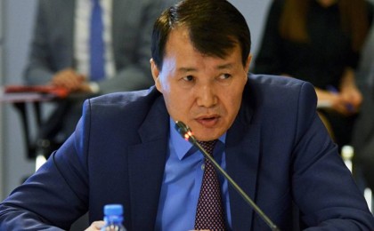 Алик Шпекбаев жемқорларды атады