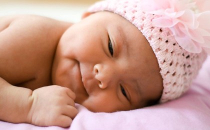 Атырауда отбасылы әйел дәретханада босанып, сәбиін қоқысқа тастаған