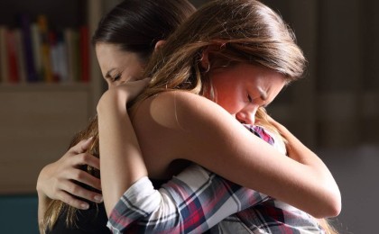 Екібастұзда қырықтағы блогер 14 жасар қызды зорлағаны үшін 15 жылға сотталып кетті