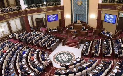 Парламенттегі 40 пайыз әйелдер отбасымызды ойрандар ма екен?!