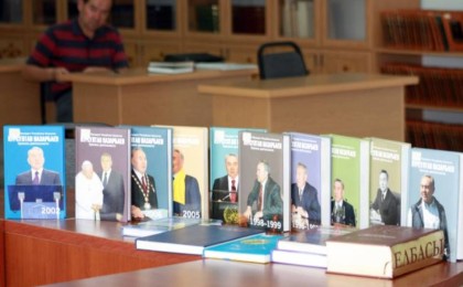 Отандық тарихшы: "Тарихи тұрғыдан бірінші президентті сынайтын дүниелер жазылмайды"