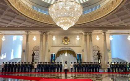 视频：托卡耶夫总统与瑞士联邦主席会面首次直播