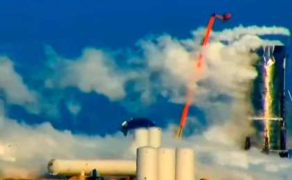 SpaceX“星际飞船”测试中发生爆裂