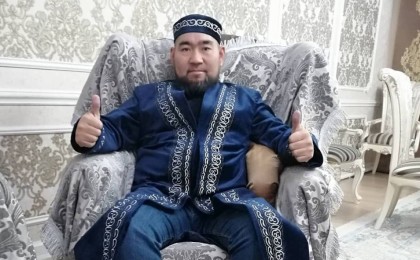 Балғынбек: Вакцинацияға мәжбүрлесе елді үгіттеп, көшеге шығып, қару алып соғысамын