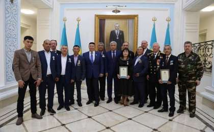 阿富汗战争哈萨克斯坦功勋老兵授勋仪式在莫斯科举行