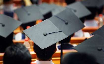 匈牙利政府为哈萨克斯坦学生提供大学公费名额