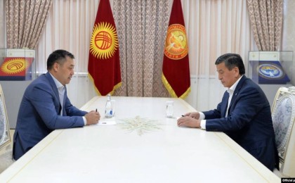 Президент отставкаға кеткеннен кейін Қырғызстан азаматтық соғысқа жақын - Сарапшы
