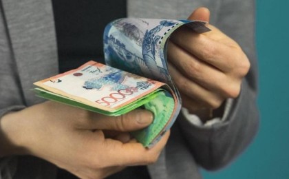 "Орташа жалақы мөлшері 340 мың деген дұрыс емес. Қазақстандықтар кедей өмір сүреді" - депутат