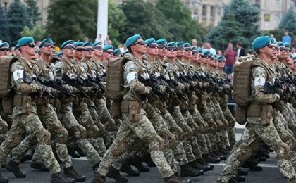 Украиндықтардың 59 %-ы елдің аумақтық тұтастығын қарумен қорғауға дайын