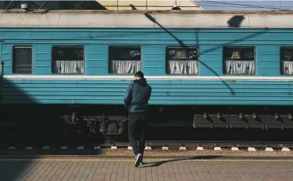 "Әкесі ұлын жоғалтып алды": Қостанайда жасөспірім пойыздан қалып қойған