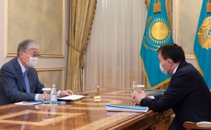 Депутаттар мен судьяларға шетелдік шот ашуға тыйым салу: Тоқаев Шпекбаевты қабылдады