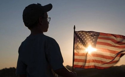 "Тұрмыстық зорлық-зомбылықтың құрбаны болдым": Америка азаматы алматылық ананың 3 жасар баласын тартып алмақ