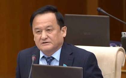 Мемлекеттік тілге миы жетпегендер қалай министр болады?