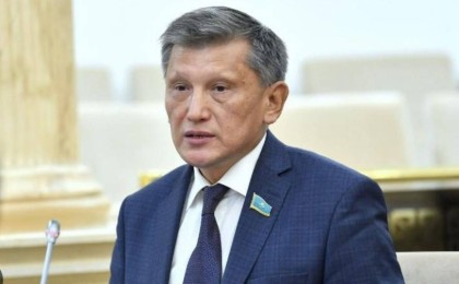 Депутат қазақстандықтардан "ұят болады" деген сөзді еске түсіруді сұрады