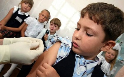 Мектеп оқушыларына ата-ана келісімінсіз коронавирусқа қарсы вакцина егіле ме?