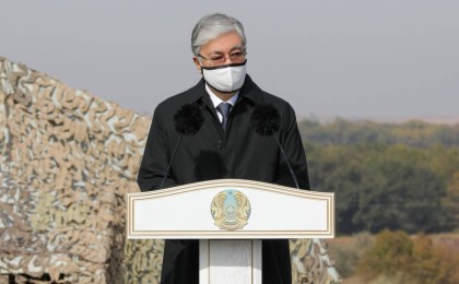 Тоқаев Қырғыз еліндегі жағдайға пікір білдірді: Жээнбеков – мемлекеттің легитимді басшысы