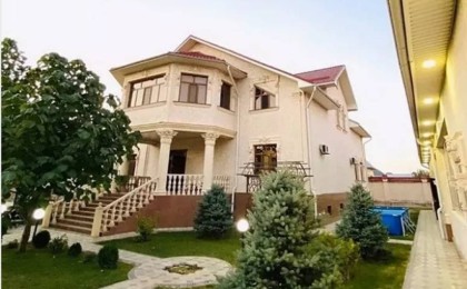 Заттыбек Көпбосынұлы хан сарайындай үйін 185 миллионға сатпақ