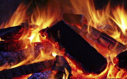 "Пеш жағып ұйықтаған": ШҚО-да екі оқушы қыз ыс тиіп қайтыс болды (видео)