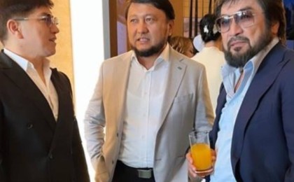 Айнұр Тұрсынбаеваның ұлының тойында Бекболат Тілеухан мен Мұхамеджан Тазабек бой көрсетті