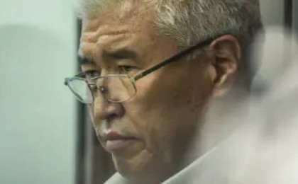 "Жаманқұловқа 3 миллион доллар бермегенім үшін жапа шектім": Экс-министр Арыстанбек Мұхамедиұлы аштық жариялады