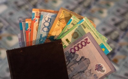 Қазақстандықтардың орташа жалақысы 434 мың теңгені құрады