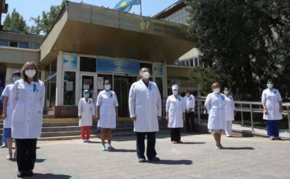 Коронавирустан 182 медицина қызметкері көз жұмды - Бағдат Қожахметов