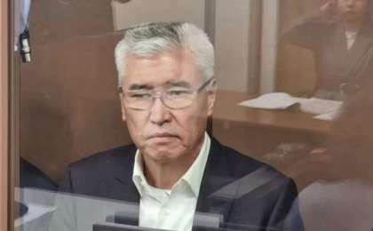 "Заңды әрекетім үшін жапа шектім": Экс-министр Арыстанбек Мұхамедиұлы Тоқаевқа хат жазды