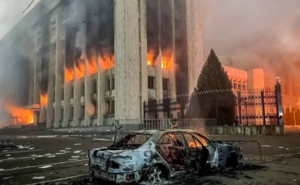 Қаңтар оқиғасы туралы түсірілген екі фильмнің көрсетілімі тоқтап қалды