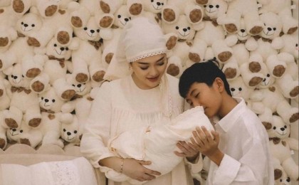 "11 жыл бөлек тұрған ана мен баланы қосты": Ерке Есмахан күйеуіне алғыс айтты