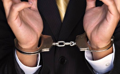 Ақтөбеде әкім алаяқтық жасағаны үшін қамауға алынды