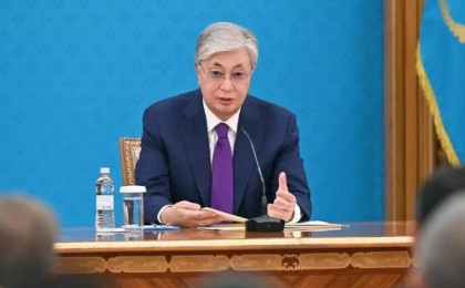 Тоқаев ірі бизнесмендермен кездесіп, оларды аурухана мен жайлы мектептер салуға шақырды