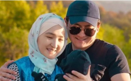 "Бесінші бала өзіме деп ойлаймын" Төреғали Төреәлі баласын көрсетті