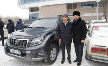 Бас мүфтидің жыланып шағынып жүргені рас па?