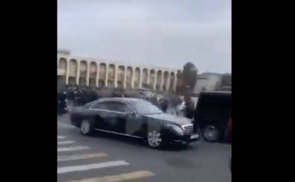 Алмазбек Атамбаевқа оқ атылып, қастандық жасалды (ВИДЕО)