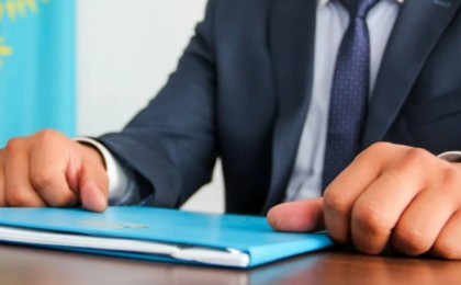 Неге әкімдер жылдар бойы бір қызметте отырады? МҚІА жауап берді