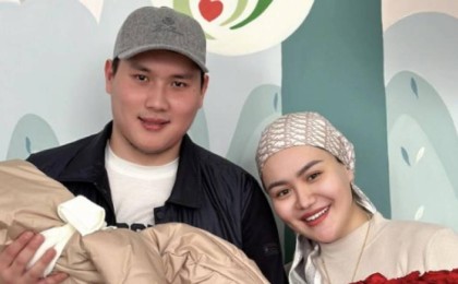 Төреғали Төреәлінің қарындасы ана атанды